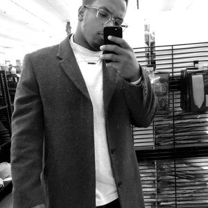 Meet your Posher, Emmanuel